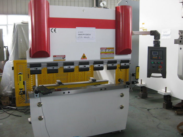 WC67Y 30T1600 NC กดเบรค