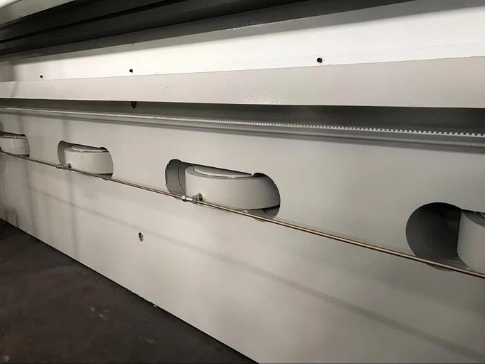 Yawei CNC Hydraulic pressbrake crowning table made in china