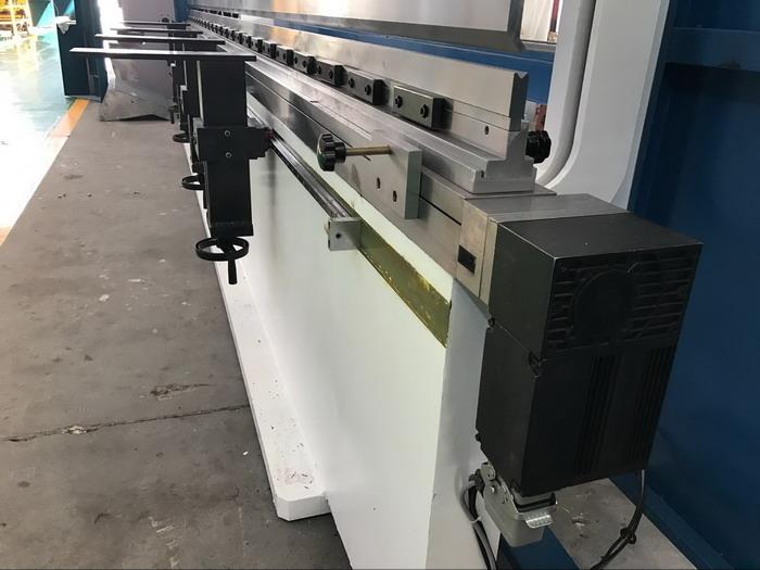 Wila MOTORIZED WAVE CROWNING CHINA Yawei 6m AHYW CNC PRESS BRAKE 200T6M 300T6M CE Laser guarding lasersafe made